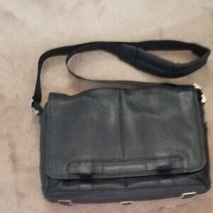 Beautiful Samsonite Black Pebble Leather Computer/Cross Body Bag with Dust Cover